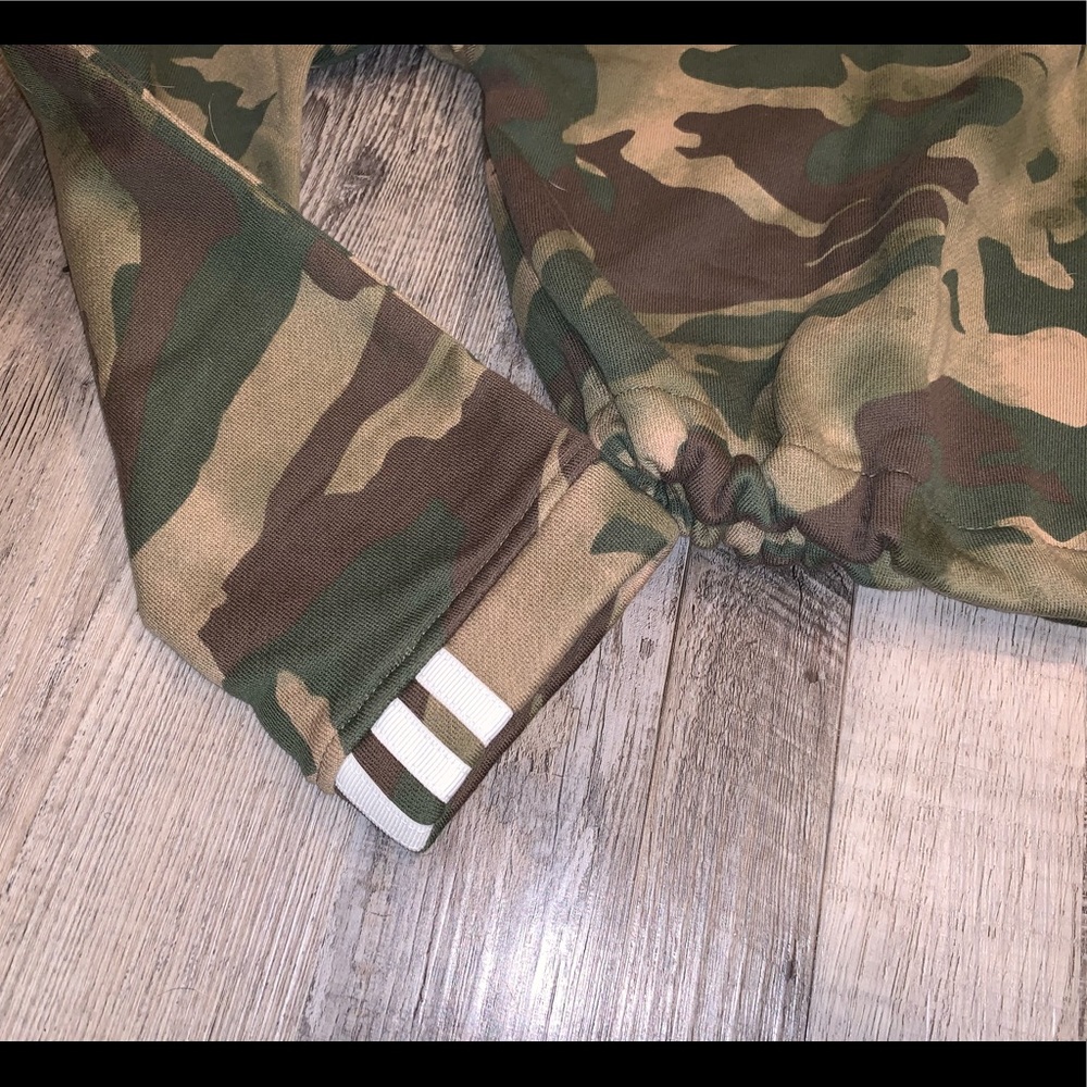 Adidas half zip aop green Camo sweatshirt - Picture 3 of 5